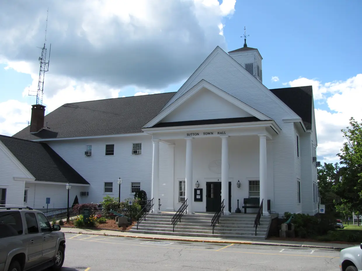 The white columned front of Sutton Town Hall